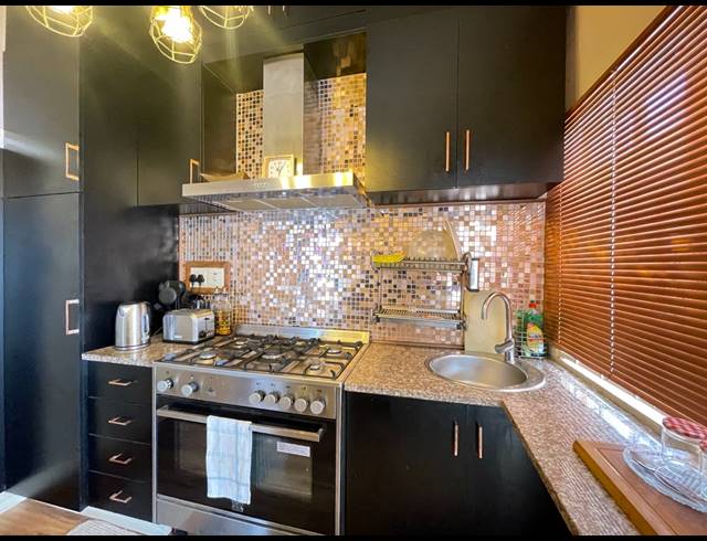 1.5 BEDROOM APARTMENT FOR SALE IN MUSGRAVE